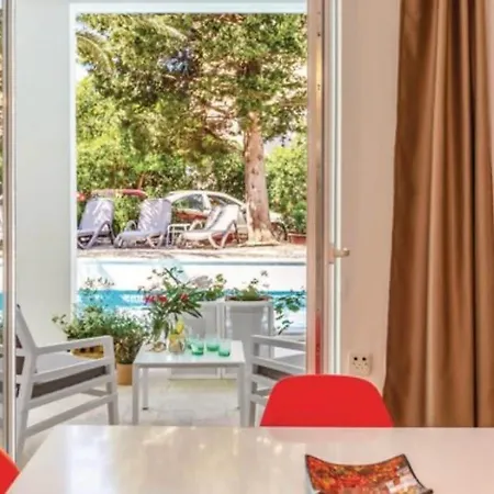 Dada-apartment Lovor * Makarska